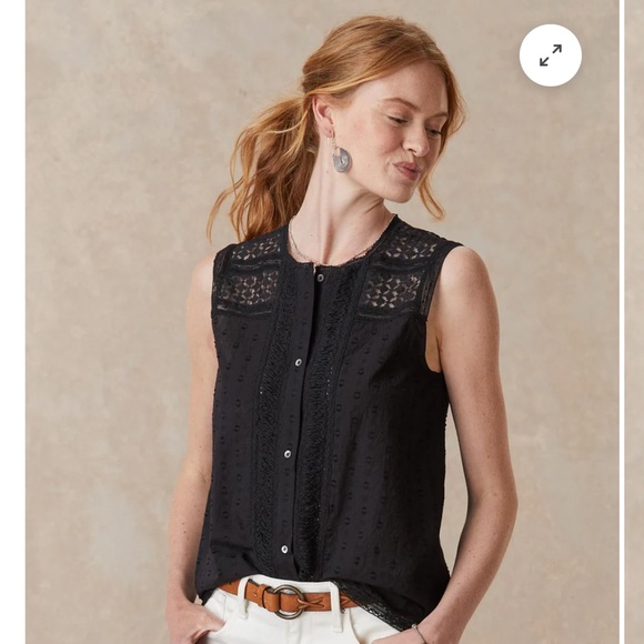 Paola Lace Blouse - Picture 2 of 7